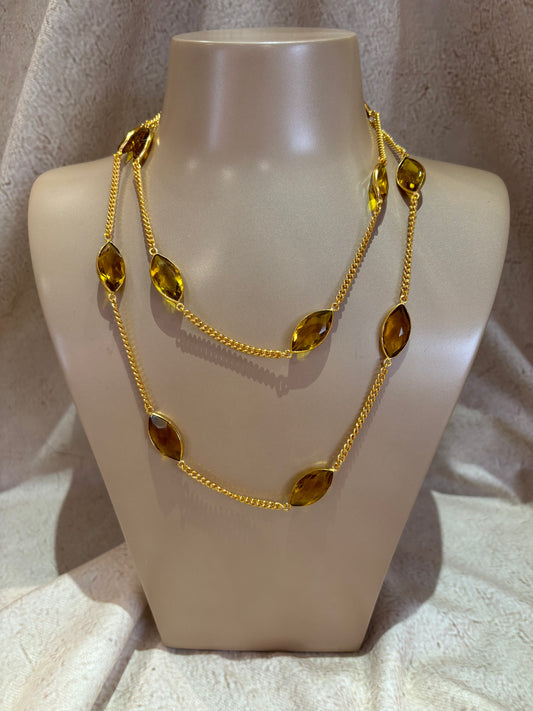 The Luna Necklace Set Caramel